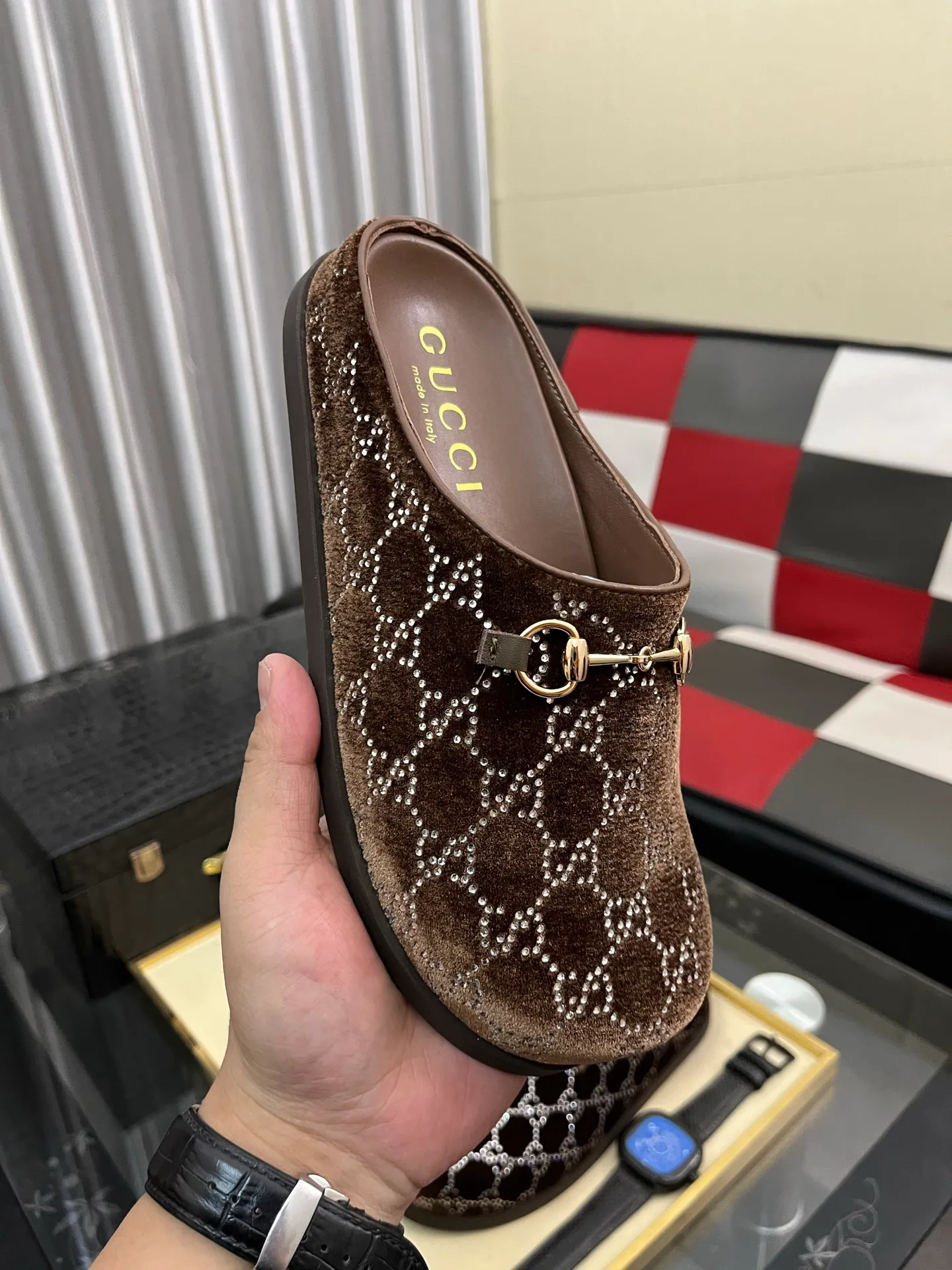 Ex-factory price: 460⌚️⌚️[Gucci] 2025 new season half-slip men's shoes, made of Italian imported first-layer frosted cowhide➕sheepskin lining, original hardware buckle, original combination of wear-resistant outsole, real shot 🎬 very comfortable on the feet, 4️⃣ colors available in sizes 38-44